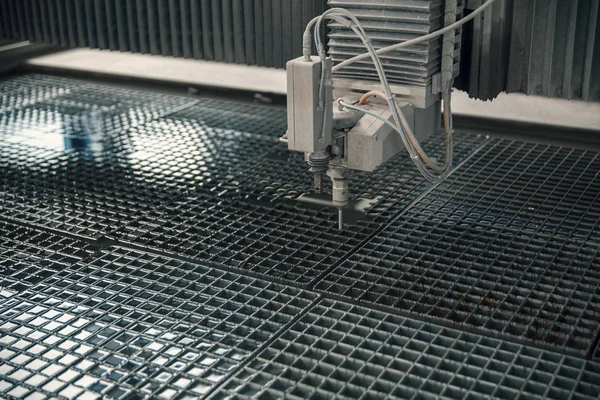 Mesin untuk memotong waterjet logam — Stok Foto