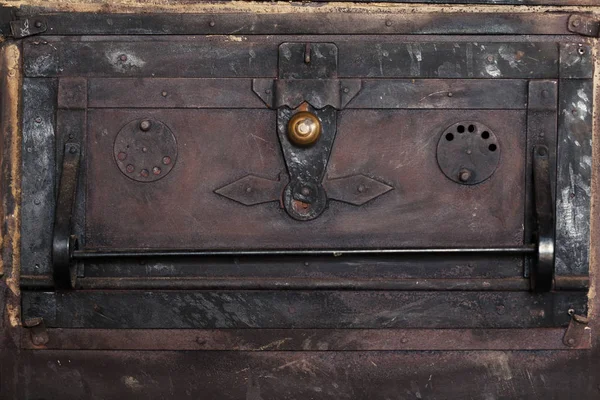 オーブンの古い金属ドア — ストック写真