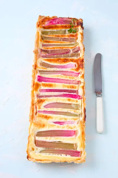 Whole French Rhubarb Tart Mascarpone Cream — Stock Photo, Image