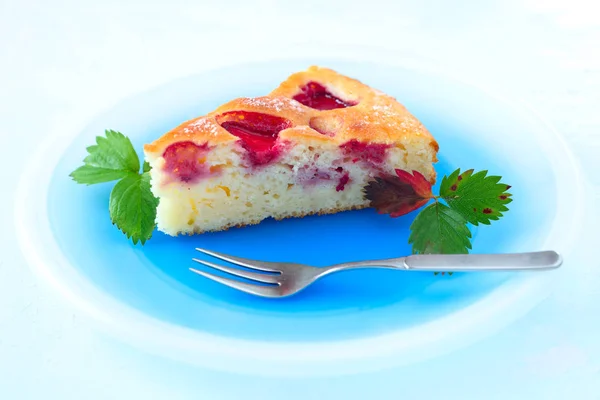 イチゴとクリーム ヨーグルト ケーキの作品 — ストック写真