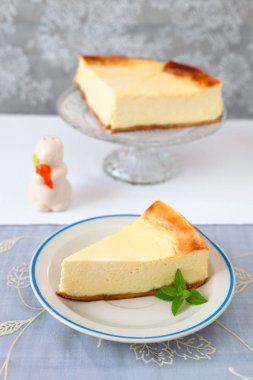 Ev yapımı peynir pasta