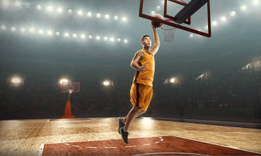 Profesyonel basketbolcu smaç