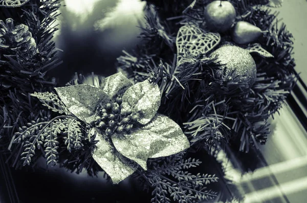 Tradicional Grinalda Natal Planta Azevinho Decoração Natal — Fotografia de Stock