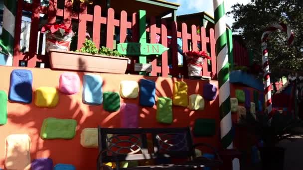 马耳他梅利哈, 2018年12月30日----波普耶村电影集的彩色糖果城 — 图库视频影像