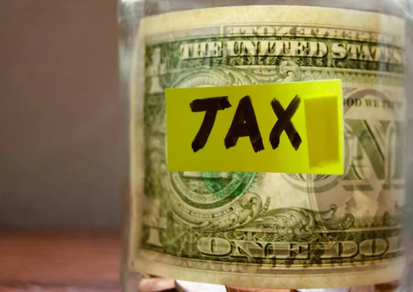 Jar Met Munten Dollar Binnen Met Mark Belasting Het Belasting — Stockfoto