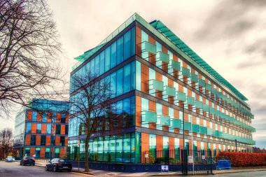 Dublin, İrlanda, Mart 2018, Minerva House 'un dışında, modern bir ofis binası..