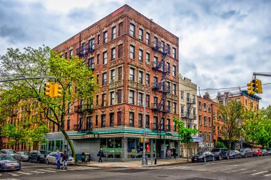Avenue A, East Village, Manhattan New York City, ABD, Mayıs 2018, kentsel sahne