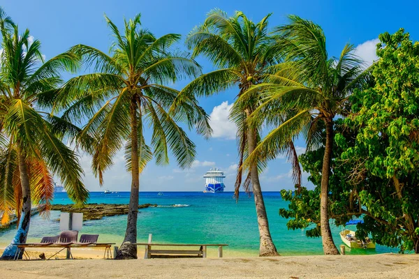 Grand Cayman Cayman Islands Dec 2018 View Cruise Ship Caribbean — Stock Photo, Image