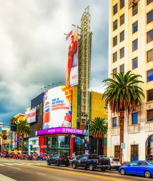 Los Angeles Califórnia Março 2019 Cena Urbana Esquina Hollywood Blvd — Fotografia de Stock