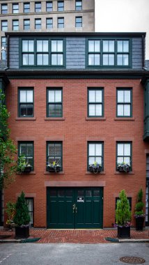 Massachusetts, ABD, 9 Haziran 2025, Winchester Caddesi 'ndeki bir tuğla binanın manzarası, Bay Village, Boston' ın merkezinde yer alıyor.