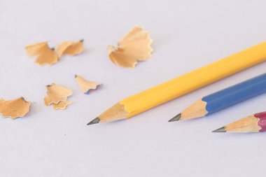 ileti örneği arka plan beyaz üzerine yazmak için kalem keskinleştirmek