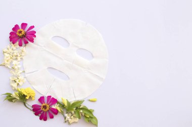 arka plan beyaz bitki yüzünden sağlık cilt için doğal sac maskesi