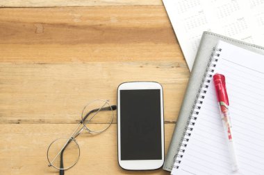 ofis büro iş için cep telefonu takvim ve dizüstü bilgisayar planlayıcısı