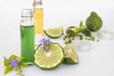 Yerel Asya koku koku aroma terapi arka plan beyaz doğal bitkisel yağlar vejetaryen Güney Afrika'da bir kabile kireç