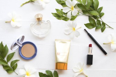 ahşap arka plan beyaz düz güzellik kadın kozmetik makyaj renk stil yüz çiçek