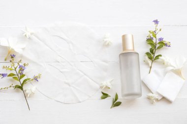 doğal kozmetik aroma levha maskesi, cilt yüz özü için tedavi ilk serum toner sağlık yaşam tarzı kadın dinlenmek düzenleme düz yatıyordu stil 
