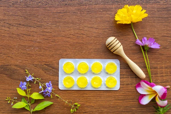 Batuk Herbal Sakit Tenggorokan Pastille Ekstrak Sayuran Madu Lemon Untuk — Stok Foto