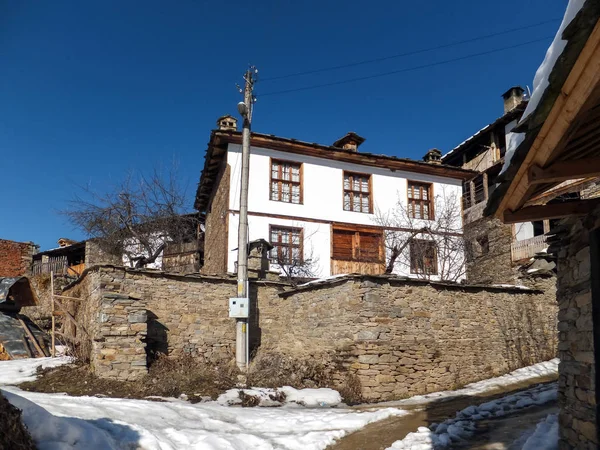 Dorp Kovachevitsa Met Authentieke Negentiende Eeuwse Huizen Regio Blagoevgrad Bulgarije — Stockfoto