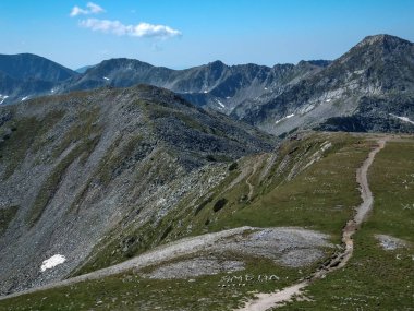 Pirin Dağı, Bulgaristan için Vihren tepe tırmanma panoramik görünümünden rota