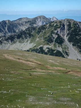 Pirin Dağı, Bulgaristan için Vihren tepe tırmanma panoramik görünümünden rota
