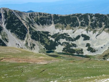 Pirin Dağı, Bulgaristan için Vihren tepe tırmanma panoramik görünümünden rota