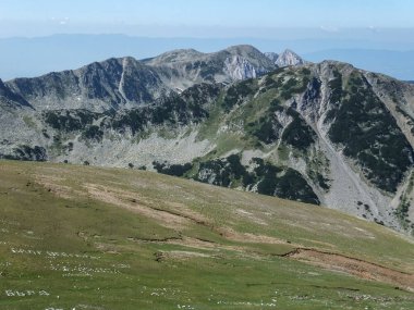 Pirin Dağı, Bulgaristan için Vihren tepe tırmanma panoramik görünümünden rota