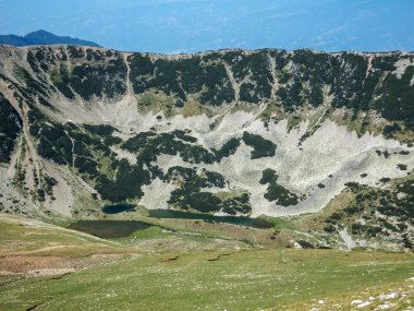 Pirin Dağı, Bulgaristan için Vihren tepe tırmanma panoramik görünümünden rota