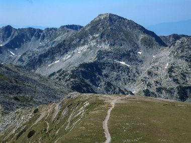 Pirin Dağı, Bulgaristan için Vihren tepe tırmanma panoramik görünümünden rota