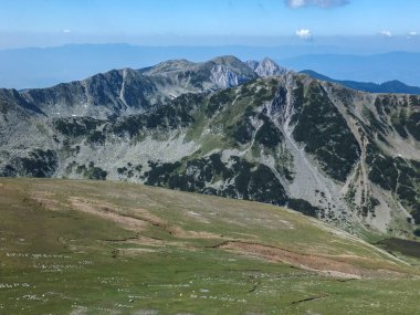 Pirin Dağı, Bulgaristan için Vihren tepe tırmanma panoramik görünümünden rota