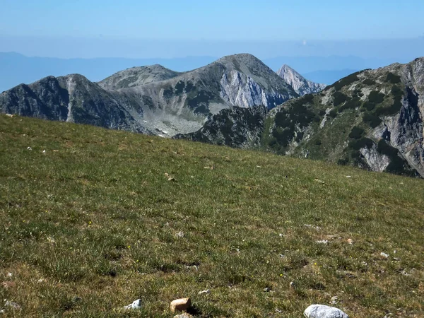 Pirin Dağı, Bulgaristan için Vihren tepe tırmanma panoramik görünümünden rota