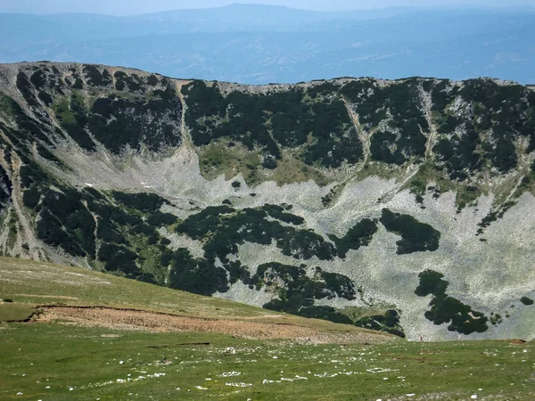 Pirin Dağı, Bulgaristan için Vihren tepe tırmanma panoramik görünümünden rota