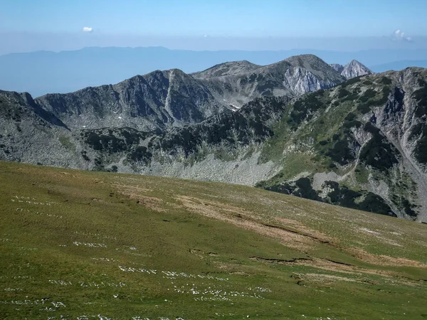 Pirin Dağı, Bulgaristan için Vihren tepe tırmanma panoramik görünümünden rota