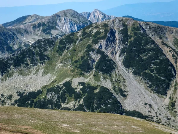 Pirin Dağı, Bulgaristan için Vihren tepe tırmanma panoramik görünümünden rota