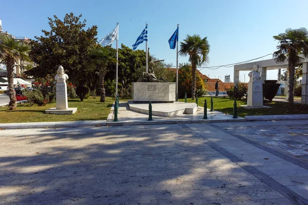 Dedeağaç, Yunanistan - 23 Eylül 2017: Dedeağaç şehri, Doğu Makedonya ve Trakya, Yunanistan tipik sokakta