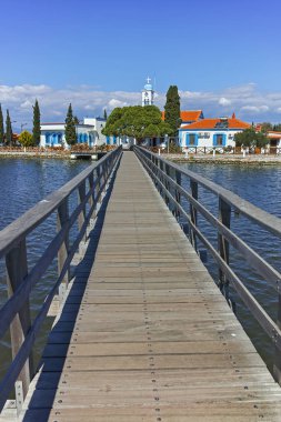 Saint Nicholas Manastırı bulunan iki ada üzerinde Porto Lagos yakınındaki İskeçe şehri, Doğu Makedonya ve Trakya, Yunanistan