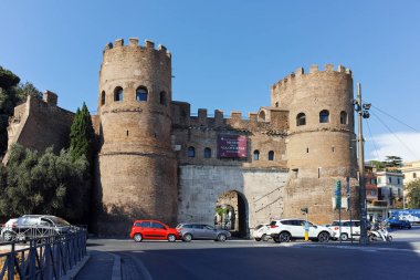 Rome, İtalya - 22 Haziran 2017: Porta St. Paolo İtalya Roma şehir görünümünü şaşırtıcı