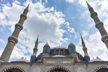 Edirne, Türkiye - 26 Mayıs 2018: Cephe, Selimiye cami inşa 1569 ve 1575 arasında Edirne şehri, Doğu Trakya, Türkiye'de