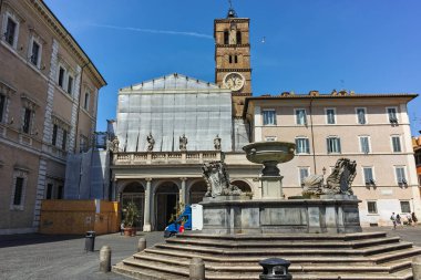 Roma, İtalya - 23 Haziran 2017: Görünüm Basilica of Our Lady Trastevere Roma, İtalya, Amazing