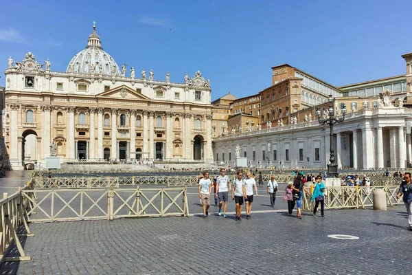 Rome Olaszország 2017 Június Csodálatos Kilátás Nyílik Szent Péter Térre — Stock Fotó