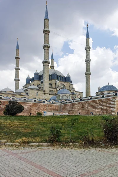 Edirne Turkey May 2018 Utenfor Selimiye Moskeen Bygget Mellom 1569 – stockfoto