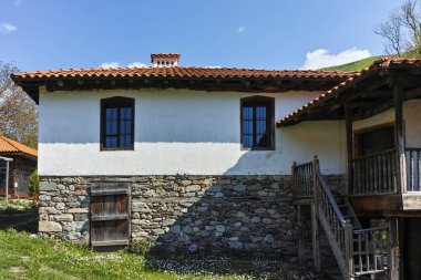Ortaçağ Rahibe Manastırı Orlitsa St. Havari Peter ve Paul Rila Manastırı, Köstendil bölge, Bulgaristan yakın: