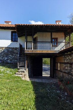 Ortaçağ Rahibe Manastırı Orlitsa St. Havari Peter ve Paul Rila Manastırı, Köstendil bölge, Bulgaristan yakın: