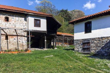 Ortaçağ Rahibe Manastırı Orlitsa St. Havari Peter ve Paul Rila Manastırı, Köstendil bölge, Bulgaristan yakın: