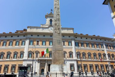 Roma, İtalya - 23 Haziran 2017: Palazzo Montecitorio ve Dikilitaş Montecitorio Roma, İtalya, Amazing