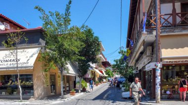 Ouranoupoli, Greeces - 23 Temmuz 2012: Sokakları Ouranoupoli kasaba, Athos, Chalkidiki, Orta Makedonya, Yunanistan 