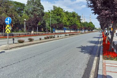 Edirne, Turkey - 26 Mayıs 2018: Edirne şehri, Doğu Trakya, Türkiye'nin ortasındaki tipik sokak