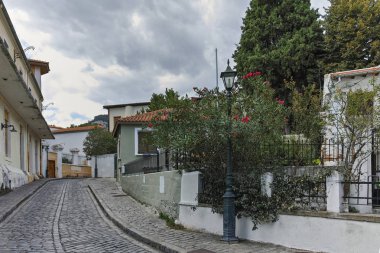 Xanthi, Yunanistan - 23 Eylül 2017: Tipik sokak ve eski evde eski şehir, İskeçe, Doğu Makedonya ve Trakya, Yunanistan