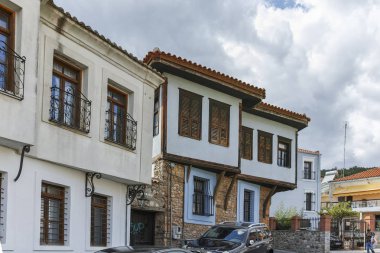Xanthi, Yunanistan - 23 Eylül 2017: Tipik sokak ve eski evde eski şehir, İskeçe, Doğu Makedonya ve Trakya, Yunanistan