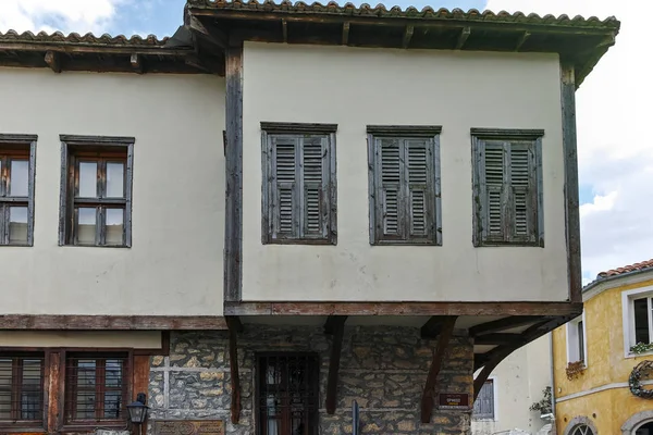 Xanthi, Yunanistan - 23 Eylül 2017: Tipik sokak ve eski evde eski şehir, İskeçe, Doğu Makedonya ve Trakya, Yunanistan