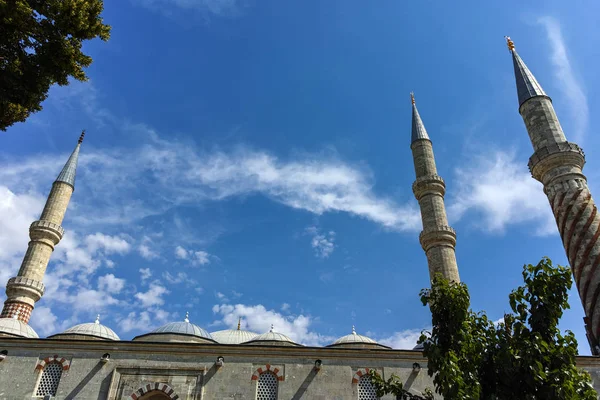 Serefeli 清真寺位于土耳其东色雷斯 Edirne 市中心 — 图库照片